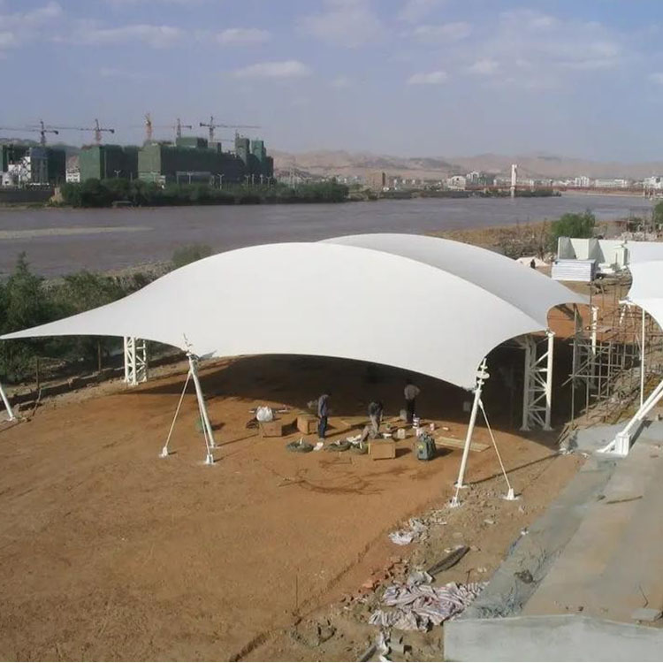 禄劝膜结构汽车棚